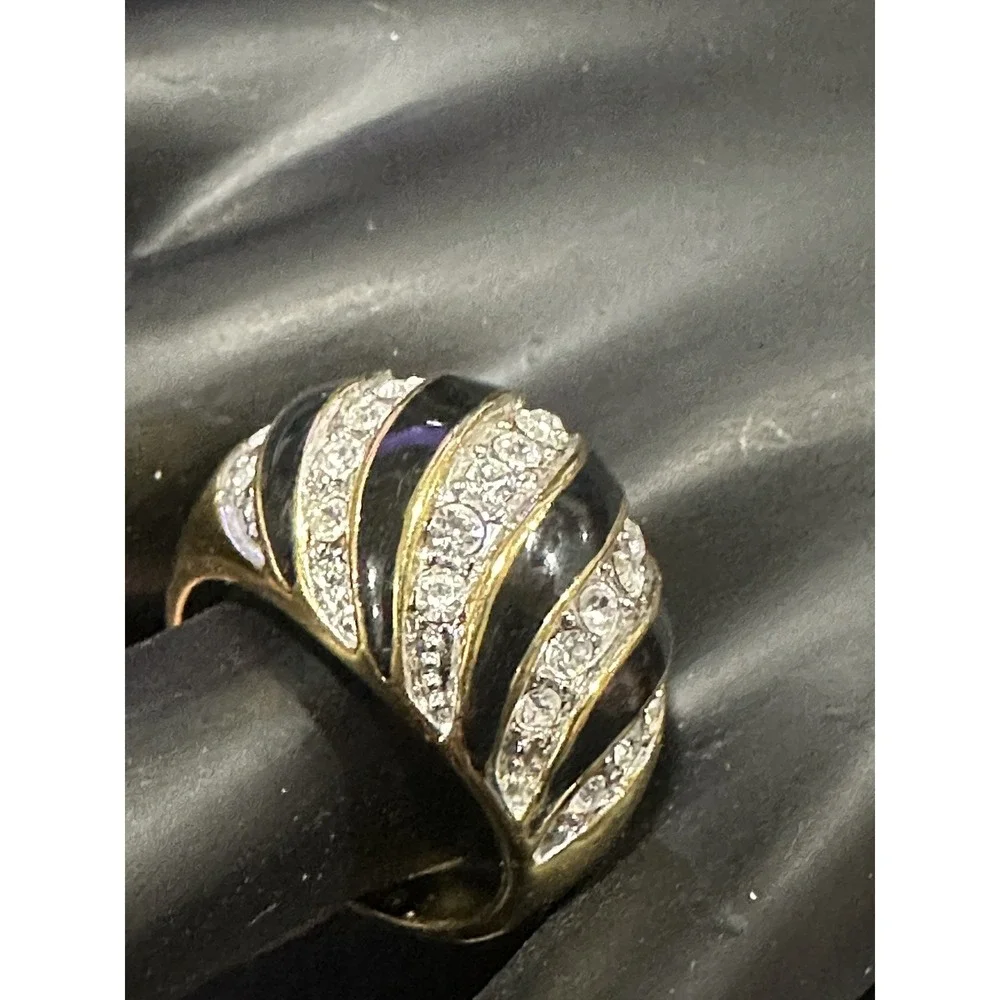 Black Enamel Clear Rhinestone Swirl Design Statement‎ Ring Gold Tone Sz 9 EDCO